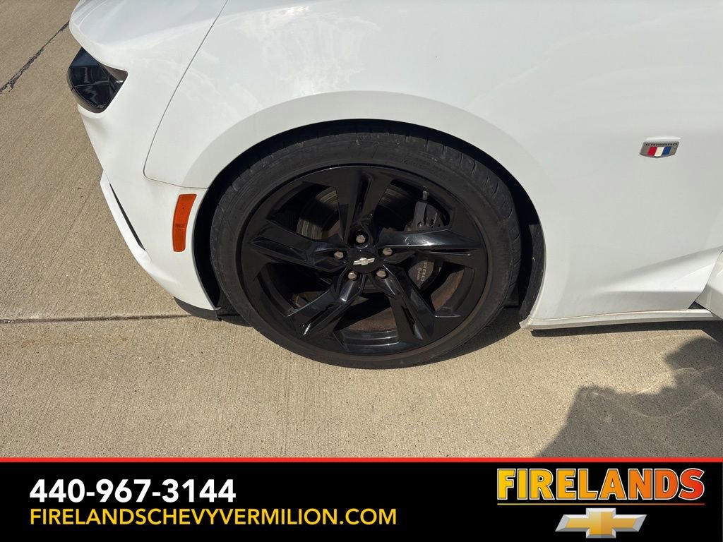 Used 2019 Chevrolet Camaro SS image 29