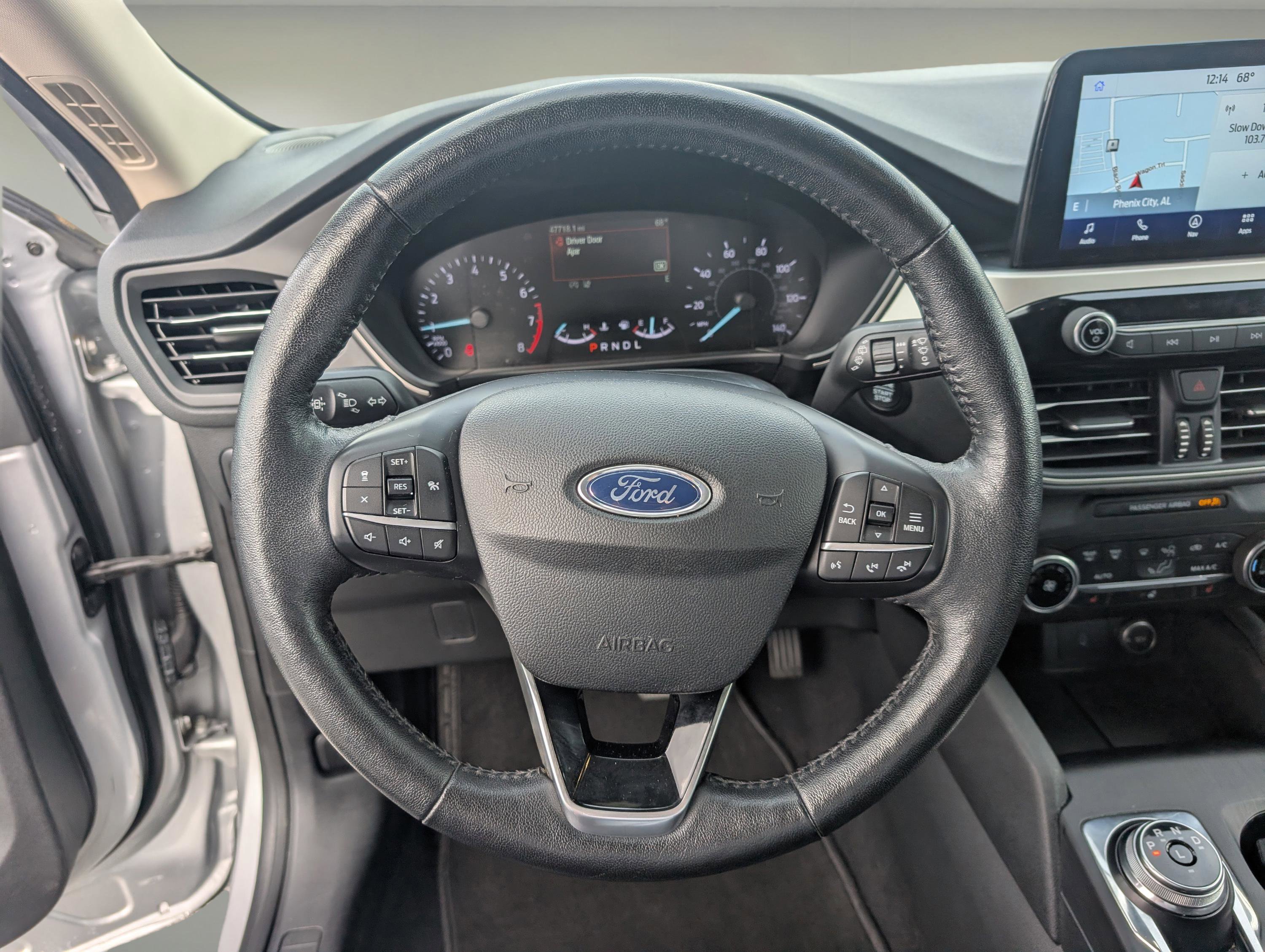 Used 2020 Ford Escape SEL image 16