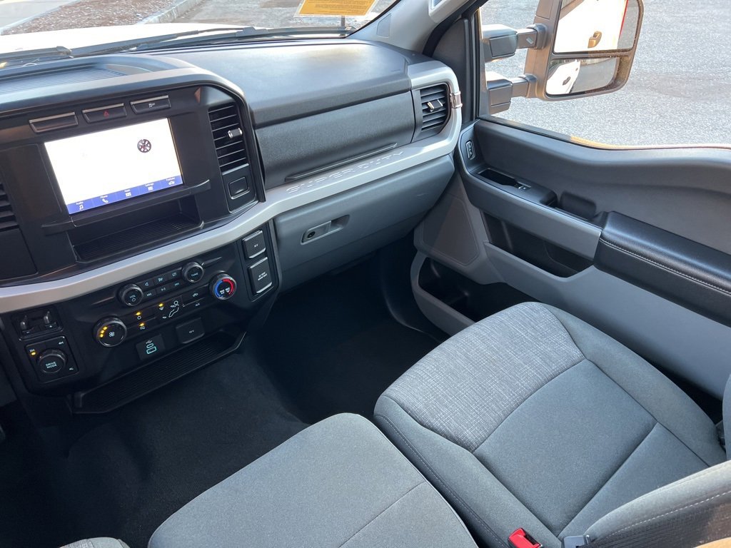 Used 2024 Ford F250 XLT w/ Snow Plow Prep Package image 21