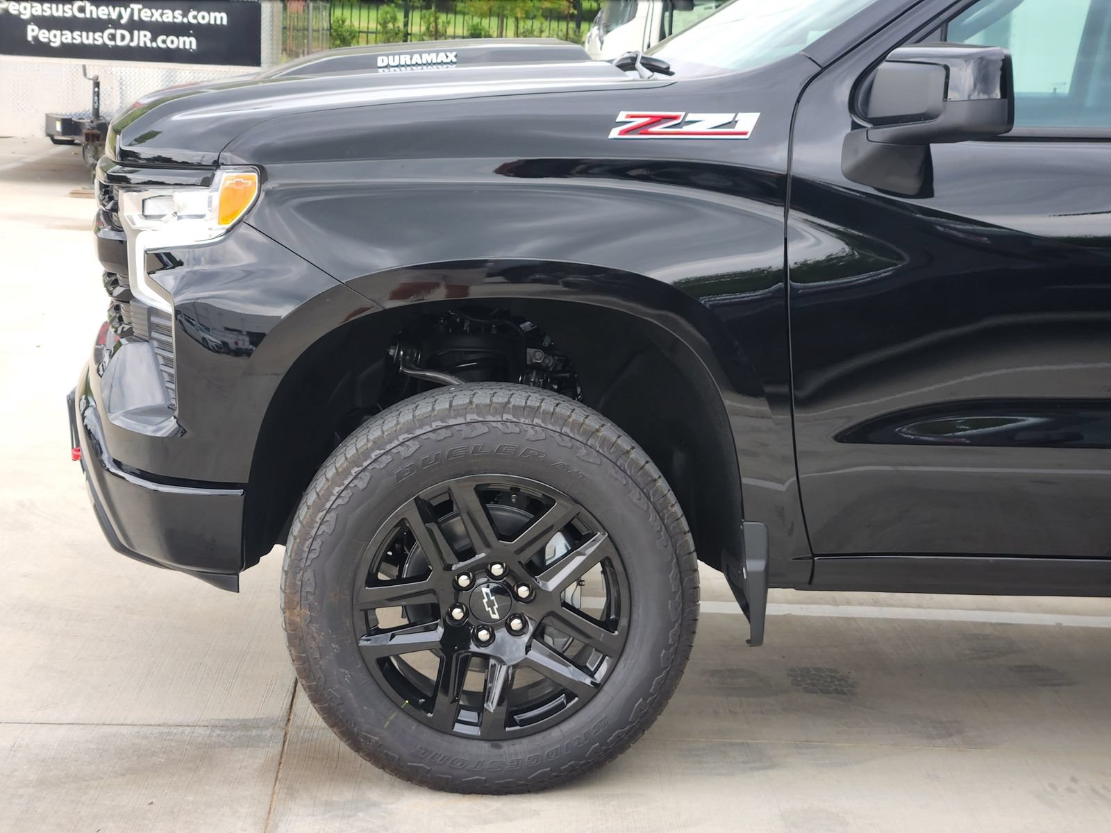 New 2026 Chevrolet Silverado 1500 LT Trail Boss w/ Convenience Package II AWD/4WD image 10