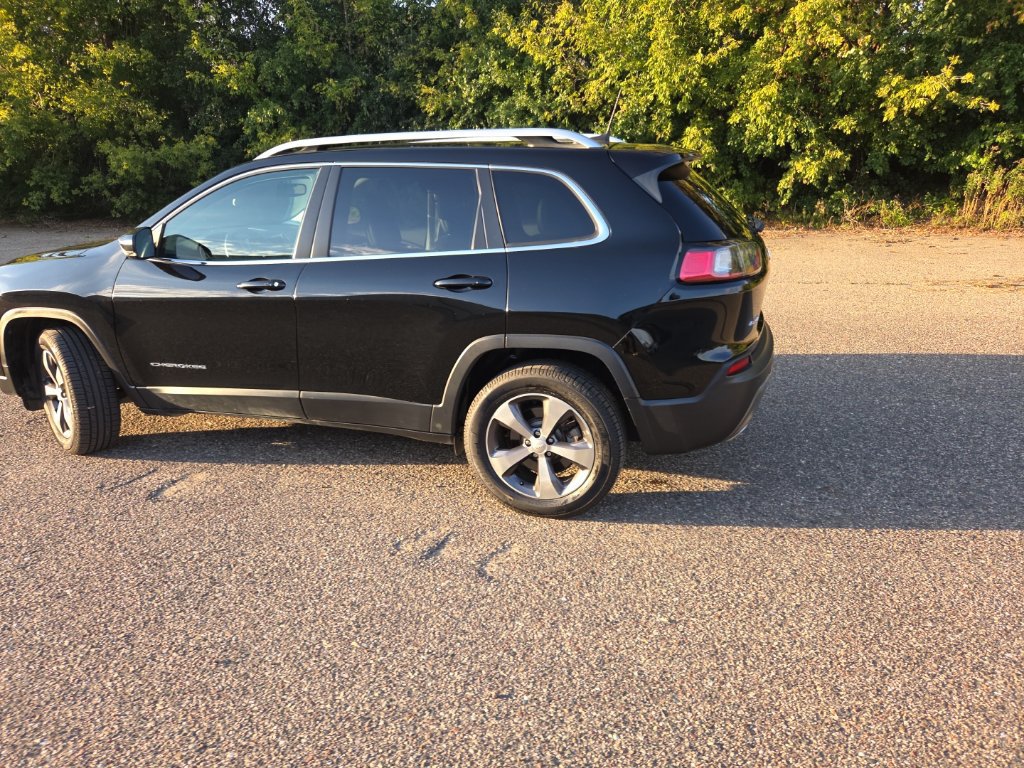 Used 2020 Jeep Cherokee Limited AWD/4WD image 8