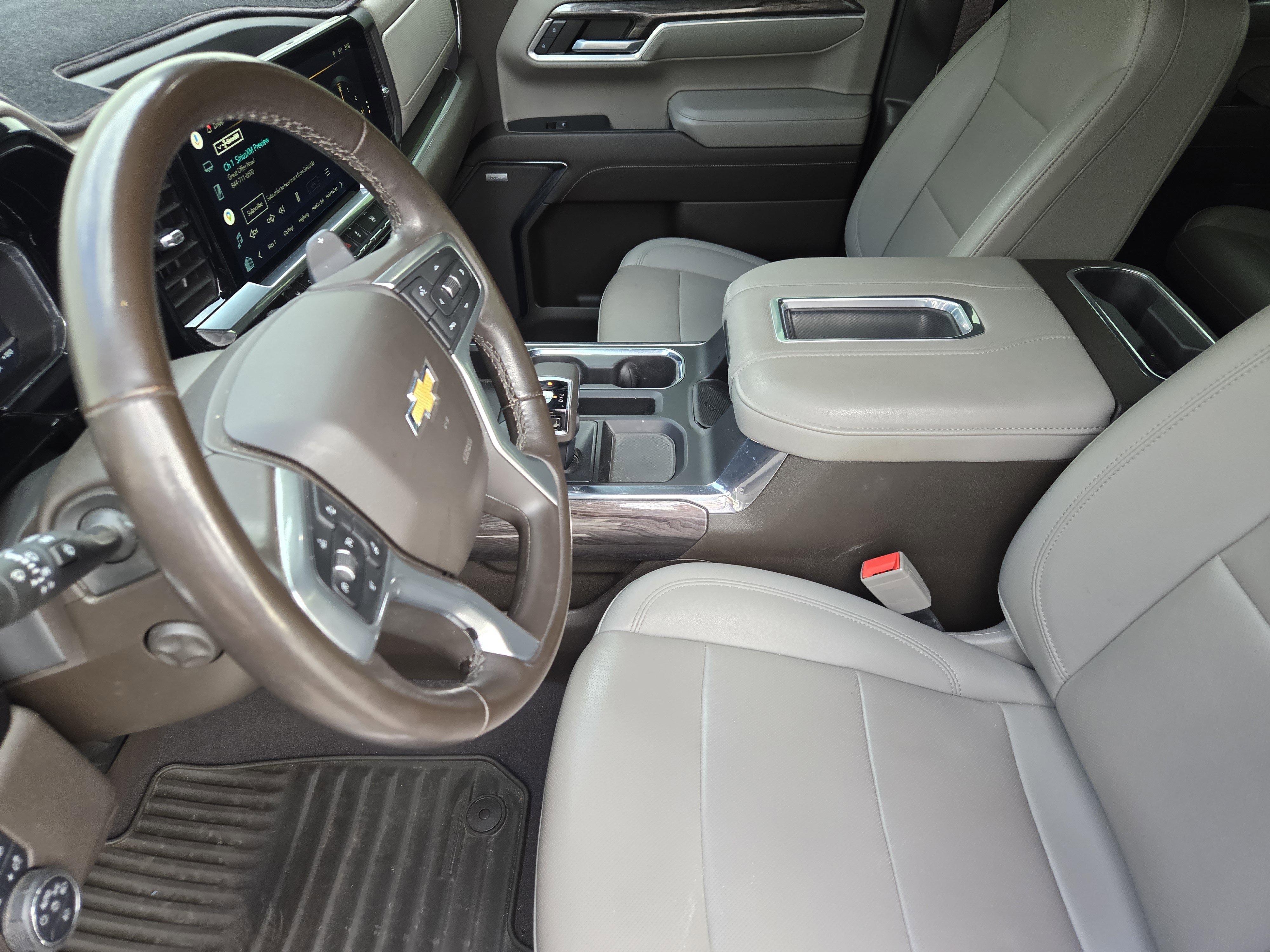 Used 2022 Chevrolet Silverado 1500 LTZ image 16