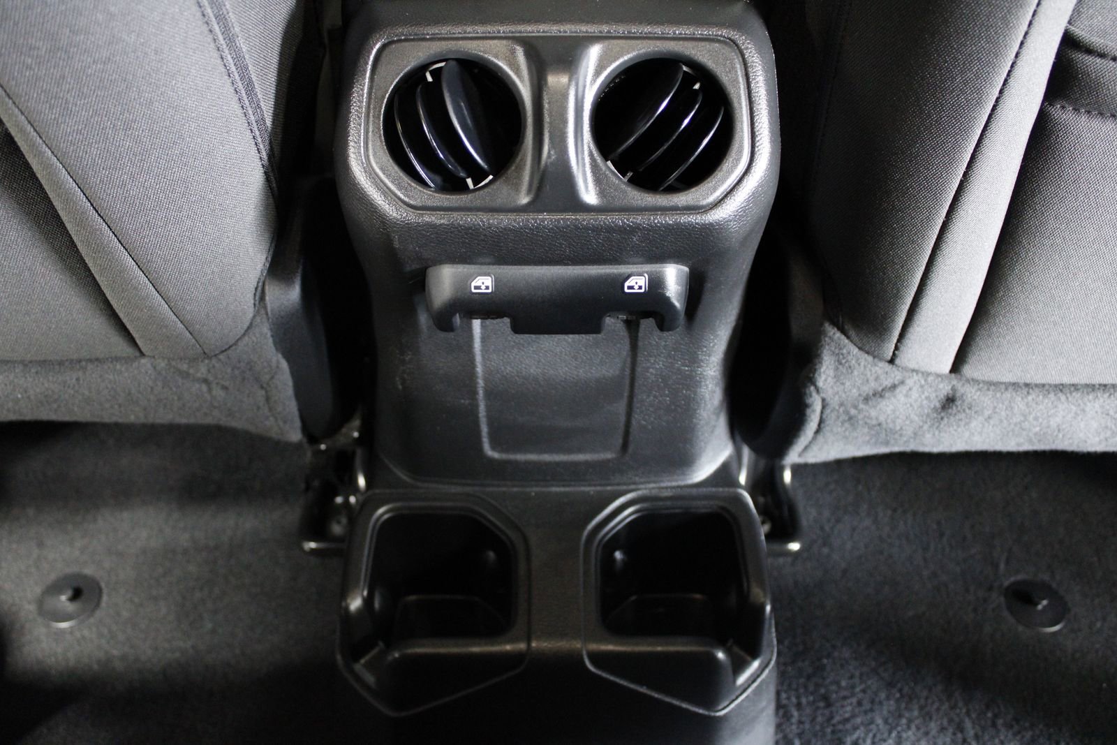 Used 2022 Jeep Wrangler Unlimited Sport image 41