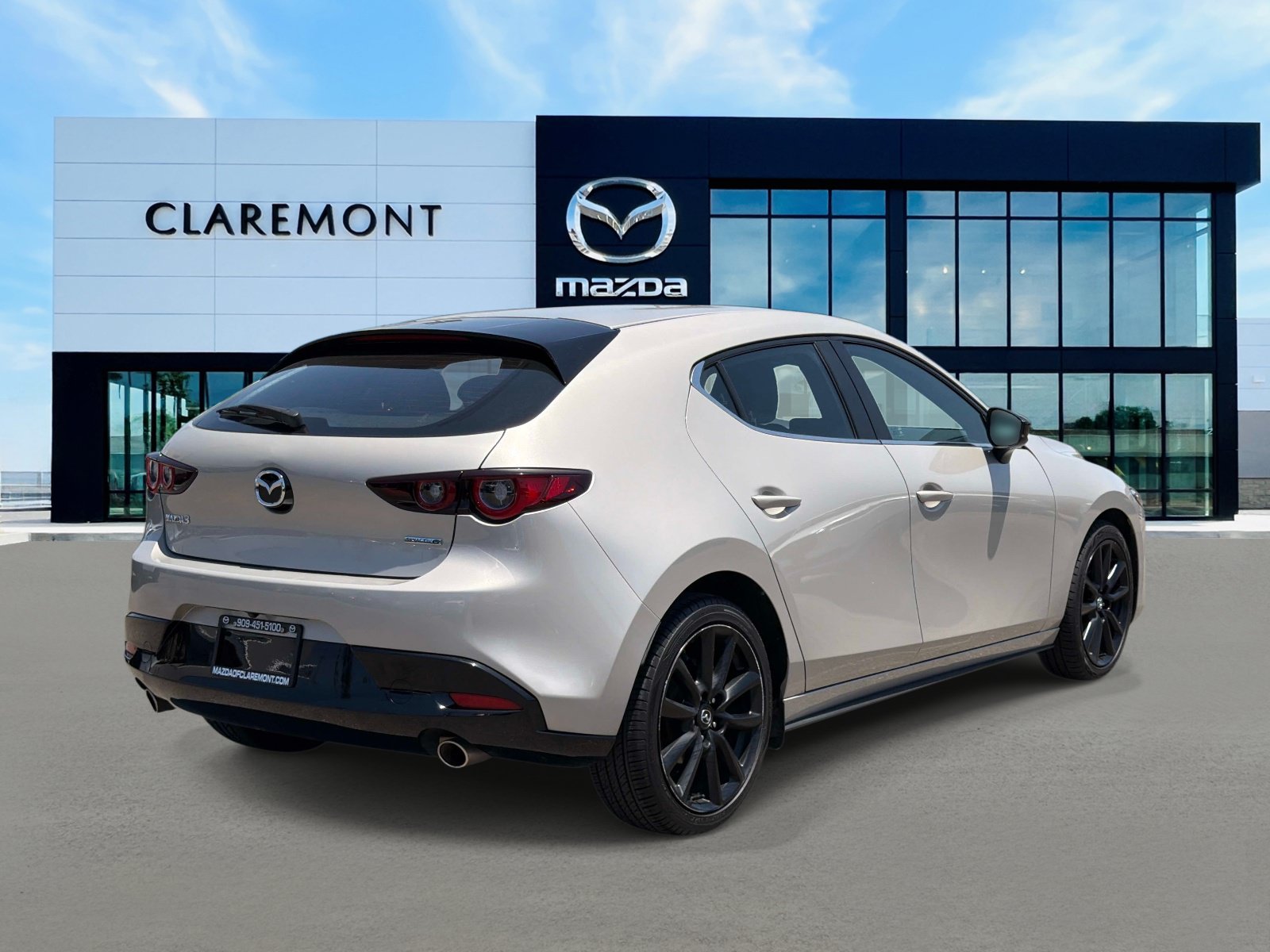 Used 2024 MAZDA MAZDA3 s FWD image 5