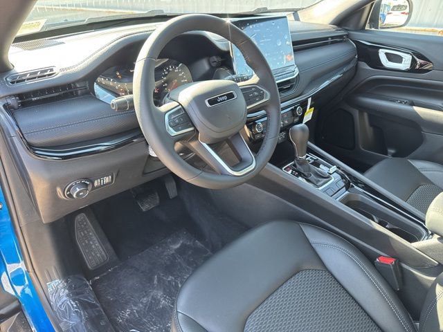 New 2026 Jeep Compass Latitude image 12