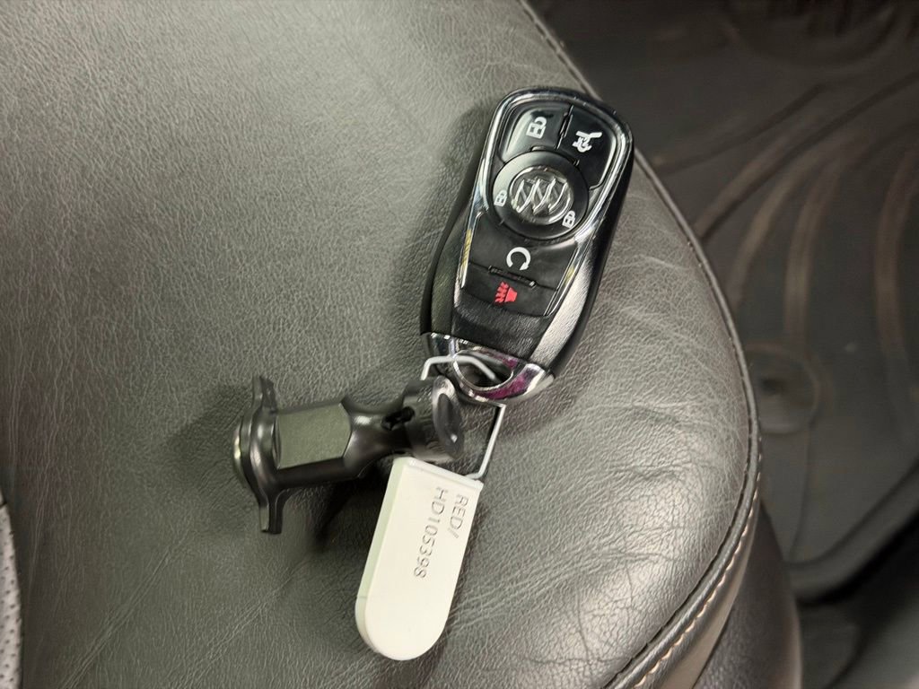 Used 2017 Buick Envision Premium image 29