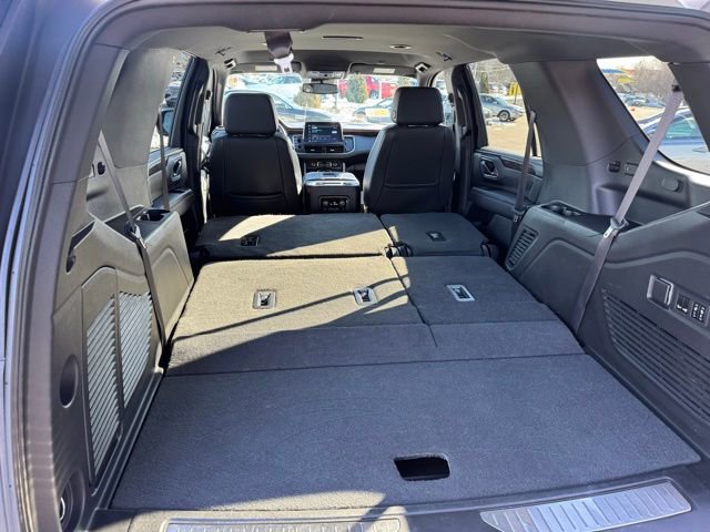 Used 2023 Chevrolet Tahoe Z71 w/ Z71 Off-Road Package image 12