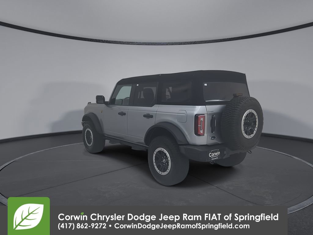 Used 2024 Ford Bronco Badlands image 11