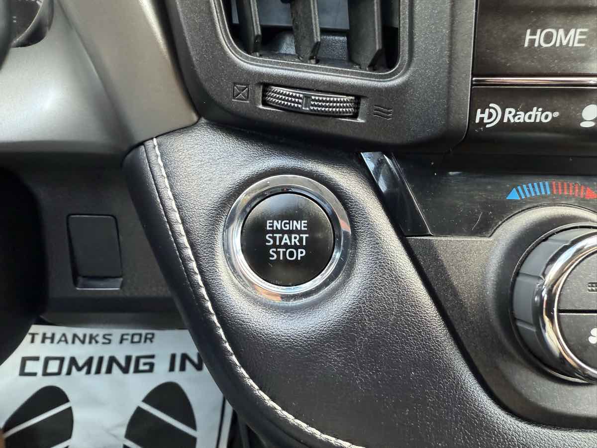 Used 2017 Toyota RAV4 XLE image 21