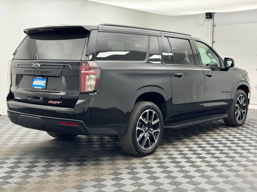 Used 2023 Chevrolet Suburban RST w/ Luxury Package image 8
