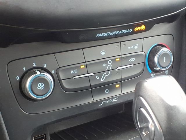 Used 2016 Ford Focus SE image 10