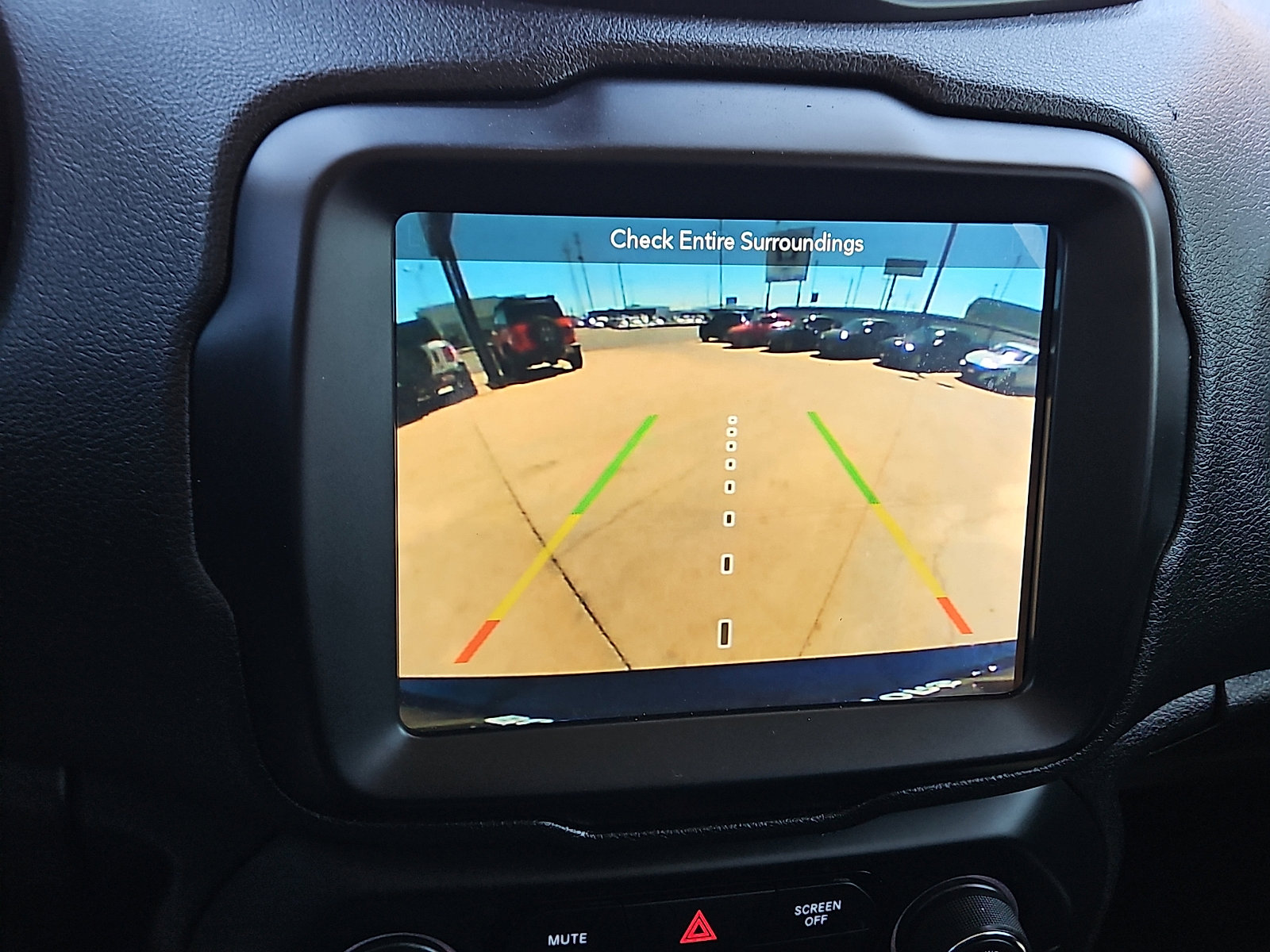 Used 2018 Jeep Renegade Latitude w/ UConnect 8.4 Nav Group image 14