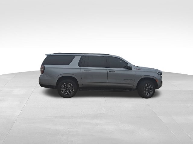 Used 2023 Chevrolet Suburban Z71 w/ Luxury Package AWD/4WD image 12