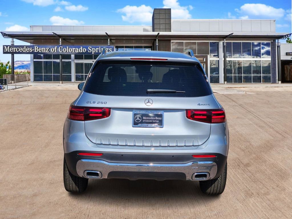 New 2025 Mercedes-Benz GLB 250 4MATIC image 6