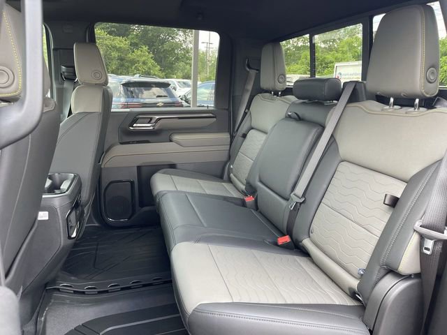 New 2026 Chevrolet Silverado 2500 ZR2 w/ LPO, Dark Essentials Package AWD/4WD image 22