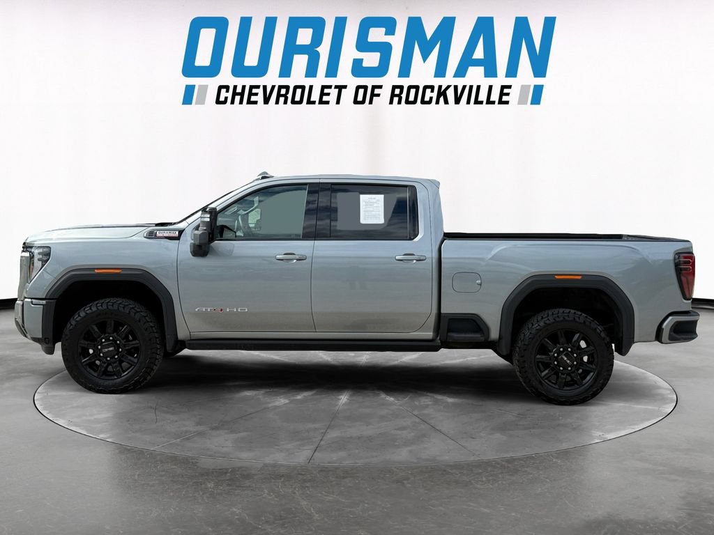 Used 2025 GMC Sierra 2500 AT4 w/ AT4 Premium Plus Package AWD/4WD image 3