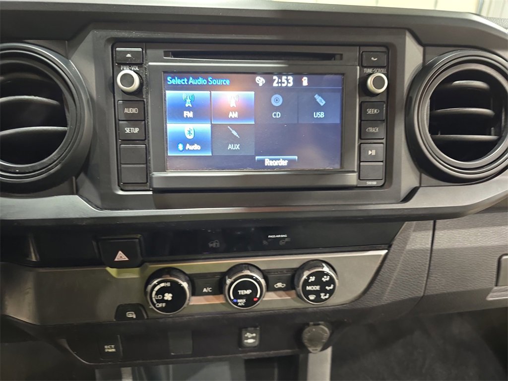Used 2018 Toyota Tacoma SR image 17