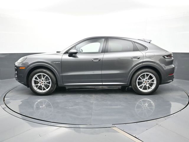 Certified 2025 Porsche Cayenne E-Hybrid Coupe image 2