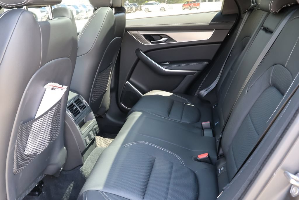 Used 2026 Jaguar F-PACE R-Dynamic S AWD/4WD image 32