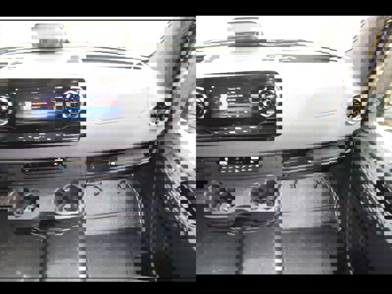 Used 2025 Mercedes-Benz Sprinter 2500 image 22