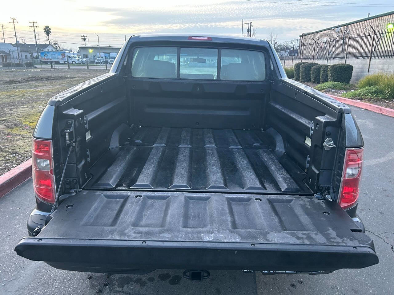 Used 2010 Honda Ridgeline RT image 17