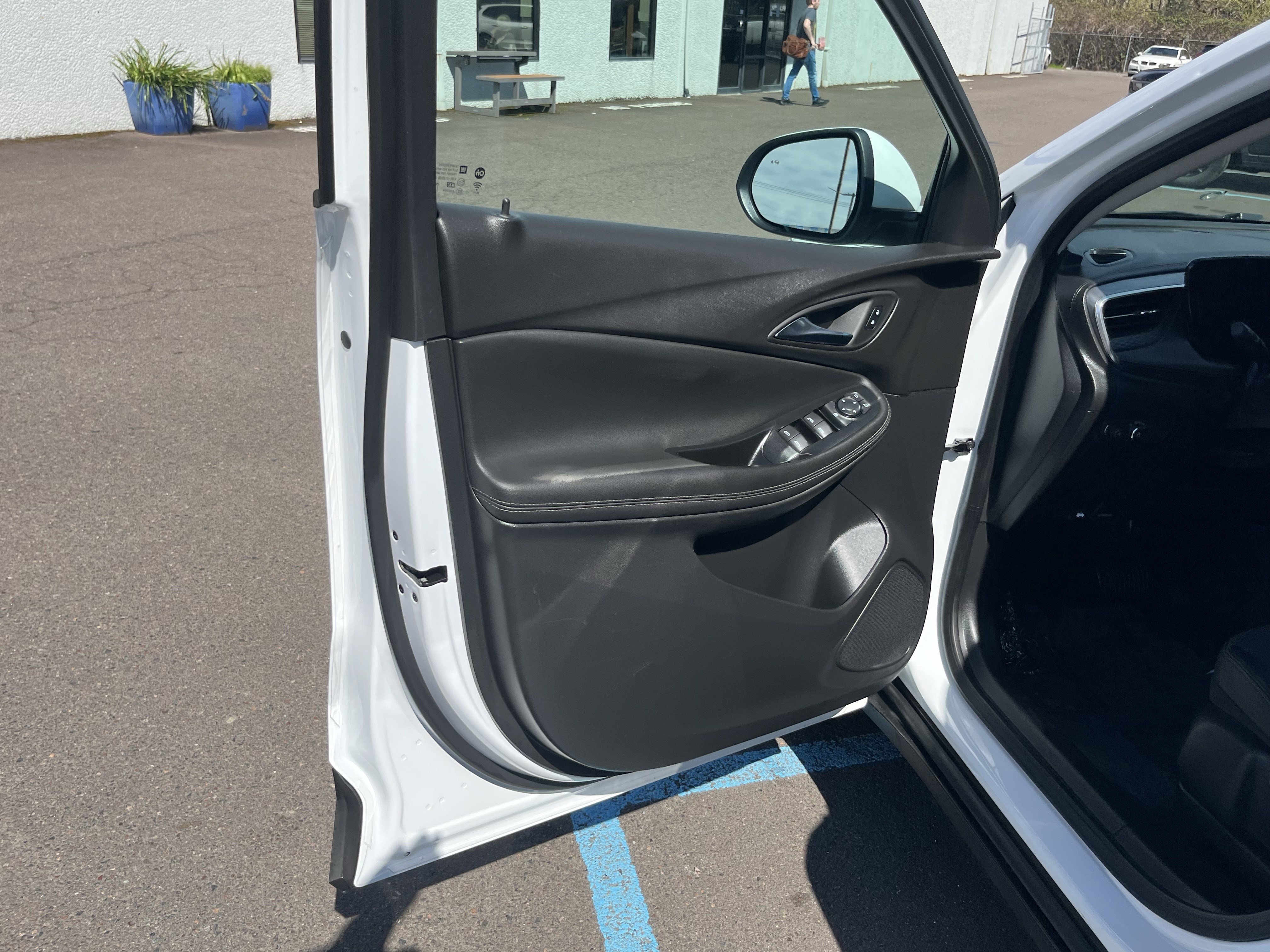 Used 2024 Buick Encore GX Preferred image 15