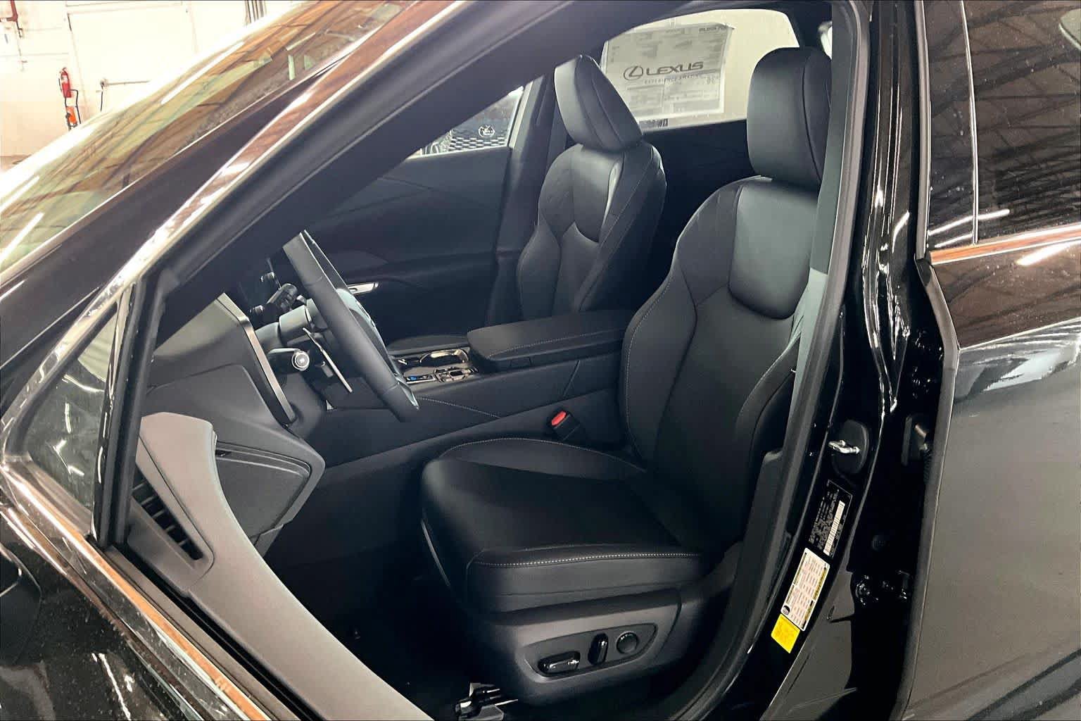 New 2026 Lexus RX 350h AWD/4WD image 9