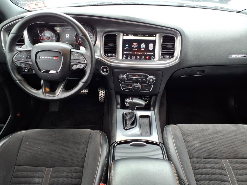 Used 2017 Dodge Charger R/T RWD image 15
