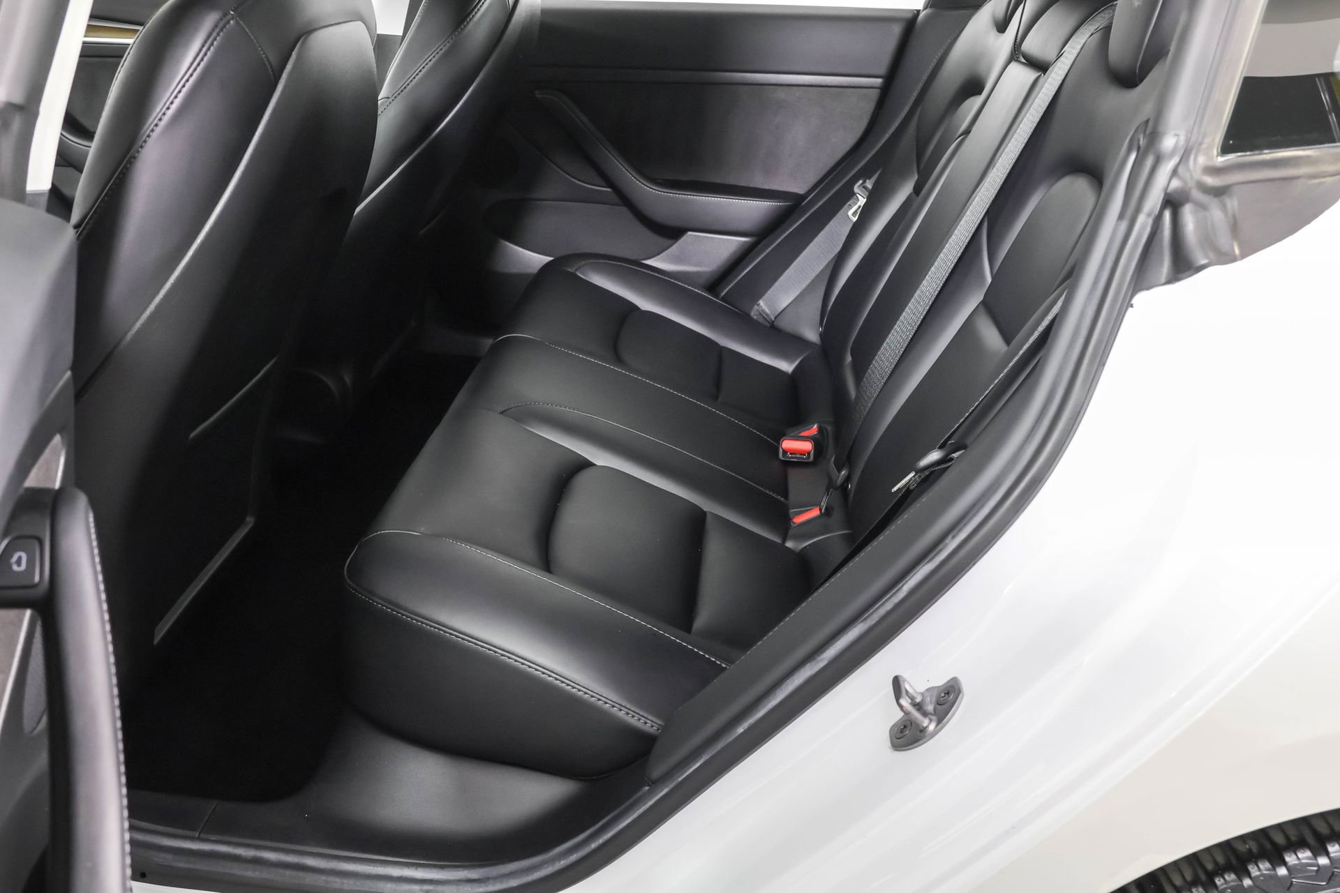 Used 2021 Tesla Model 3 Standard Range Plus image 34