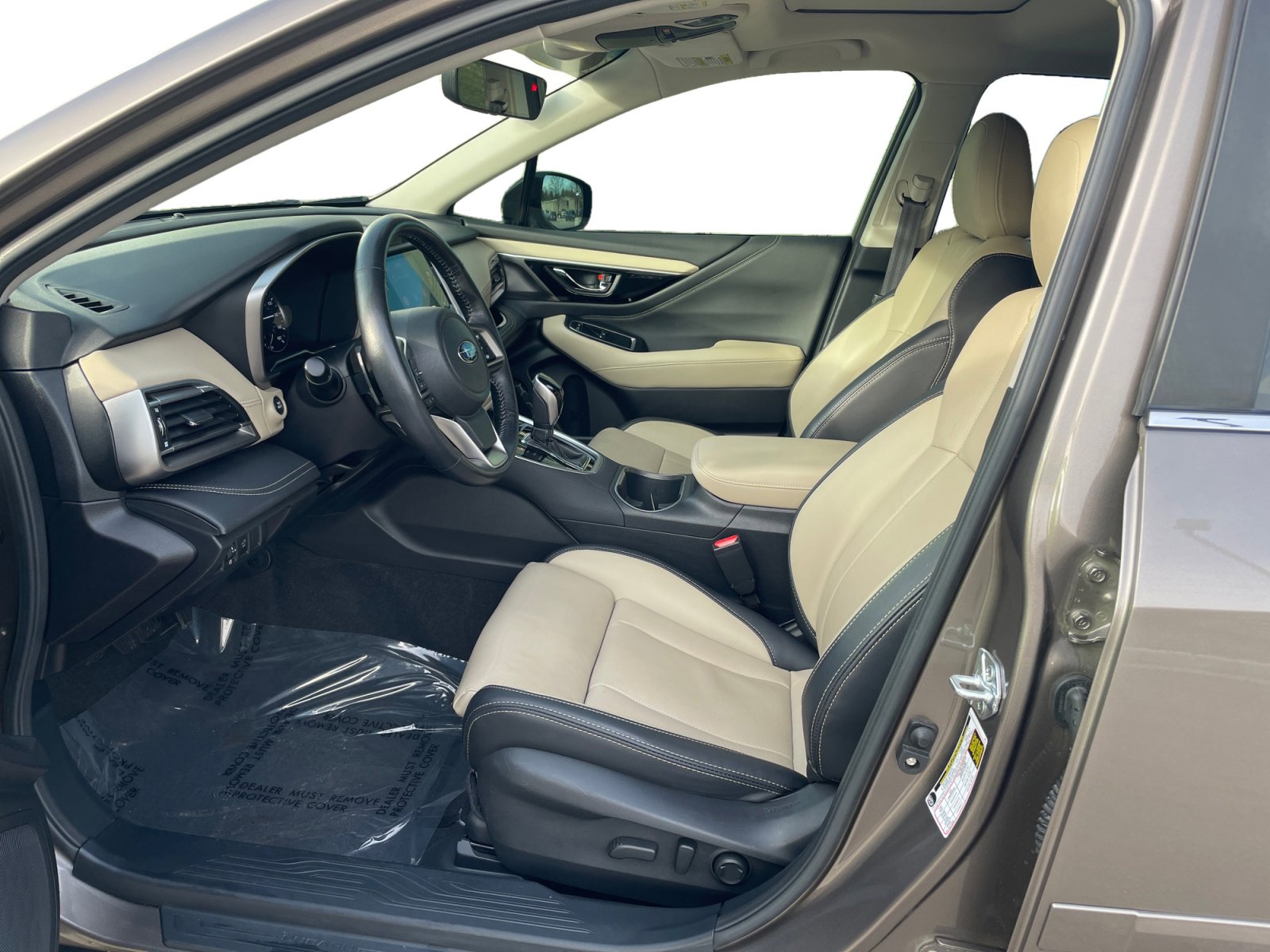 Used 2021 Subaru Outback Limited XT image 2