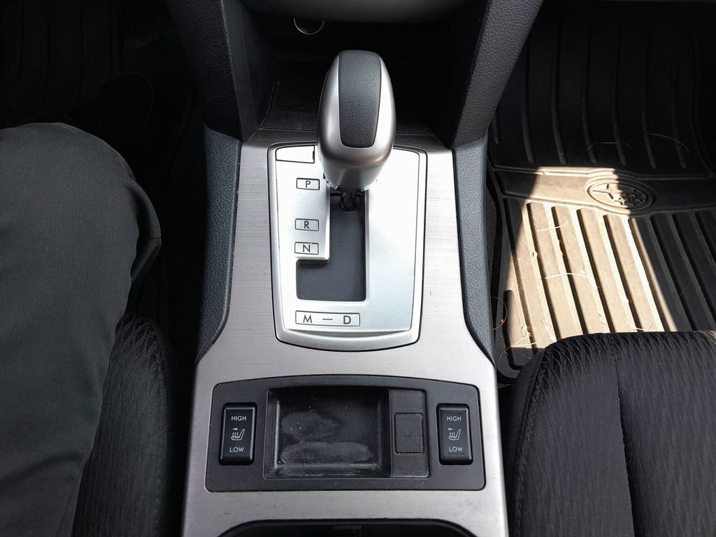 Used 2012 Subaru Outback 2.5i Premium AWD/4WD image 27