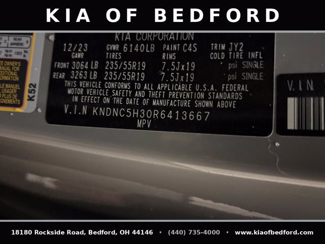 Certified 2024 Kia Carnival EX FWD image 14