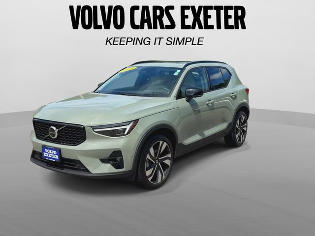 Certified 2025 Volvo XC40 B5 Ultra AWD/4WD image 4