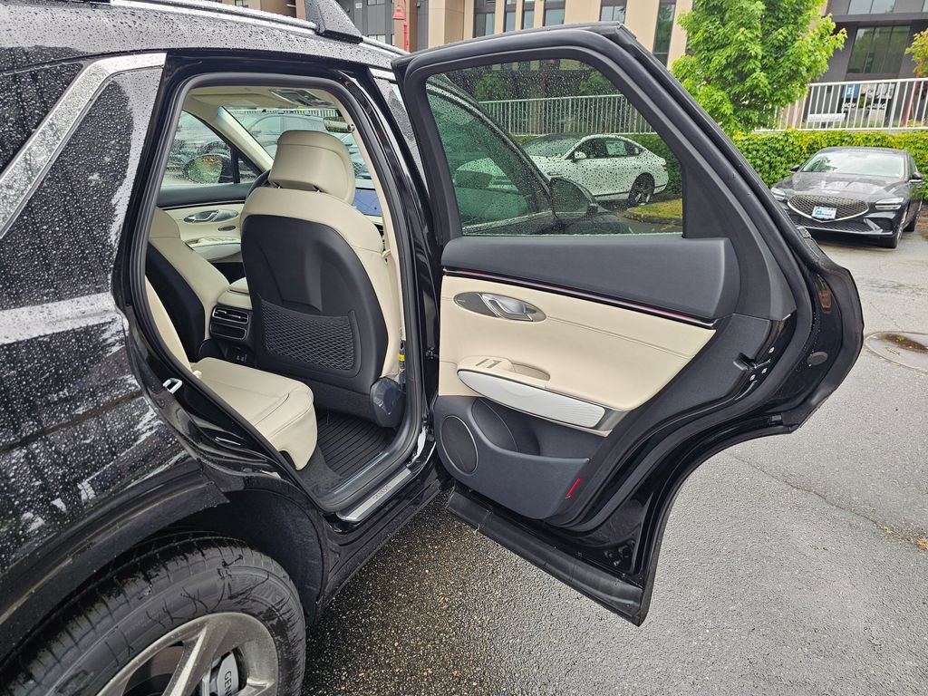 New 2026 Genesis GV70 2.5T Advanced AWD/4WD image 24