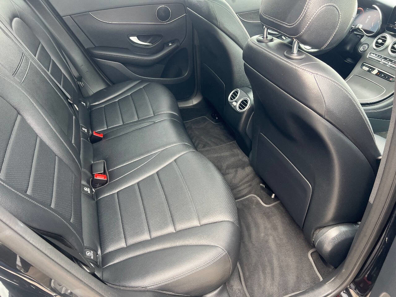Used 2021 Mercedes-Benz GLC 300 4MATIC image 20