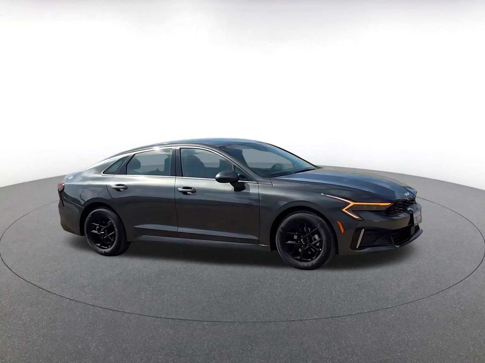 Used 2025 Kia K5 LXS image 2