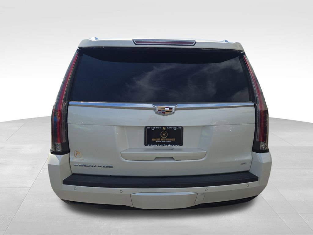 Used 2015 Cadillac Escalade Platinum image 4