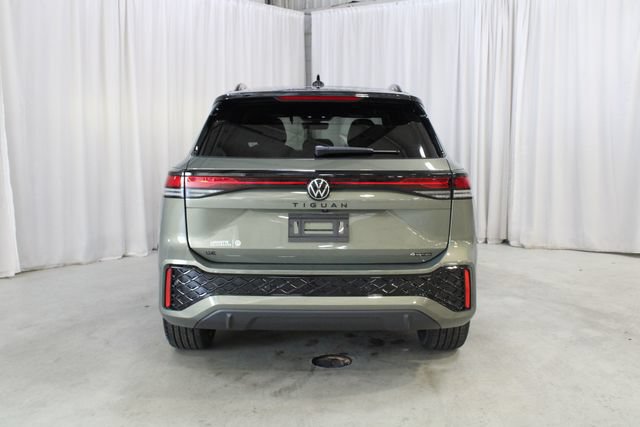 New 2026 Volkswagen Tiguan SE R-Line AWD/4WD image 24