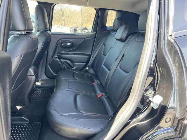 Used 2022 Jeep Renegade Trailhawk image 17