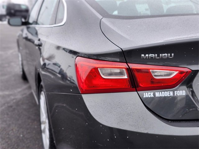 Used 2016 Chevrolet Malibu LT w/ Leather Package image 9