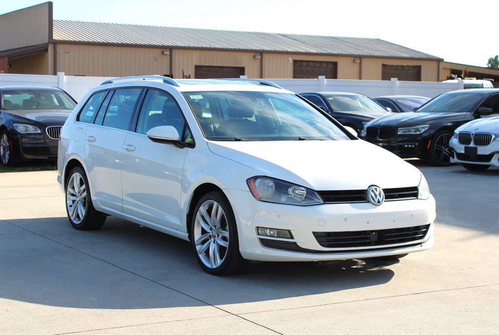 Used 2015 Volkswagen Golf SEL FWD image 9