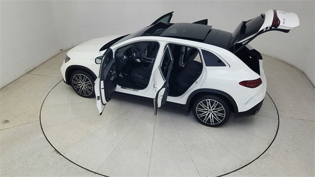 Used 2023 Mercedes-Benz EQE 500 4MATIC SUV w/ Exclusive Trim Package image 84