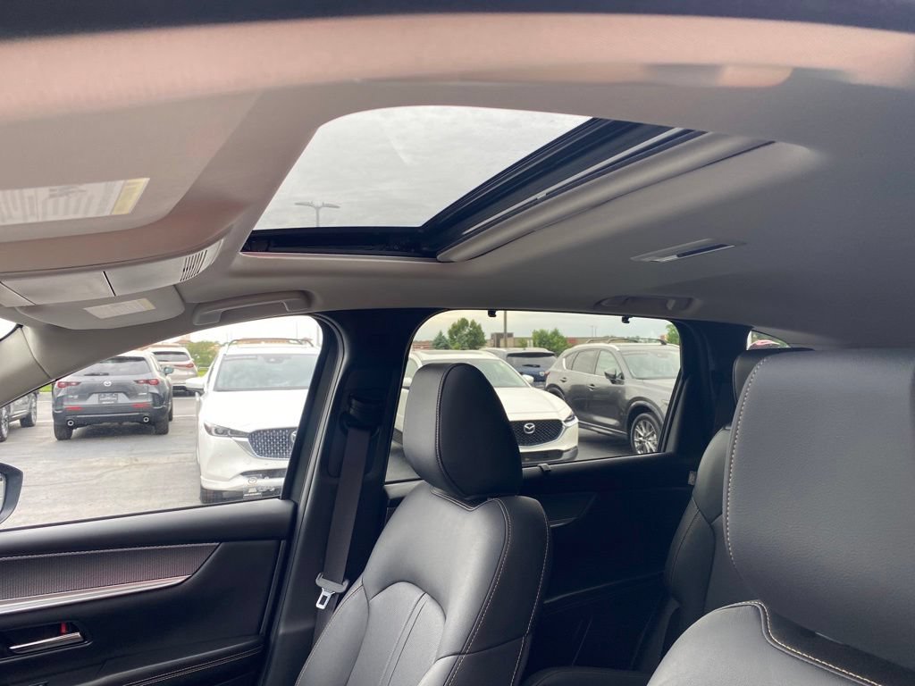Certified 2024 MAZDA CX-90 Plug-In Hybrid w/ Preferred AWD/4WD image 19