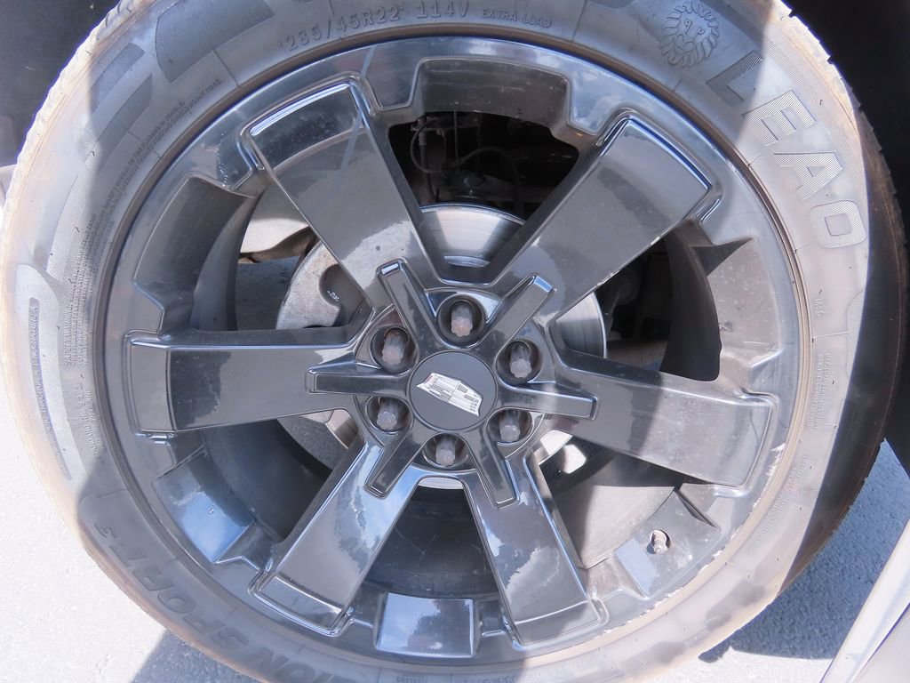 Used 2016 Cadillac Escalade Premium image 18