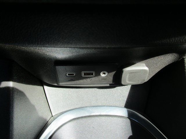 Used 2022 Chevrolet Malibu LT image 36