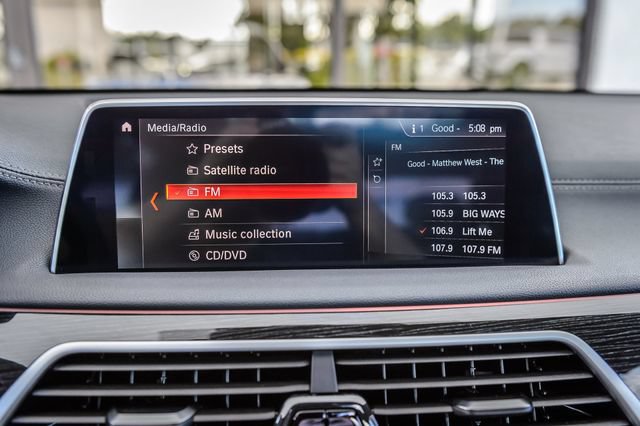 Used 2019 BMW 740i w/ M Sport Package RWD image 22