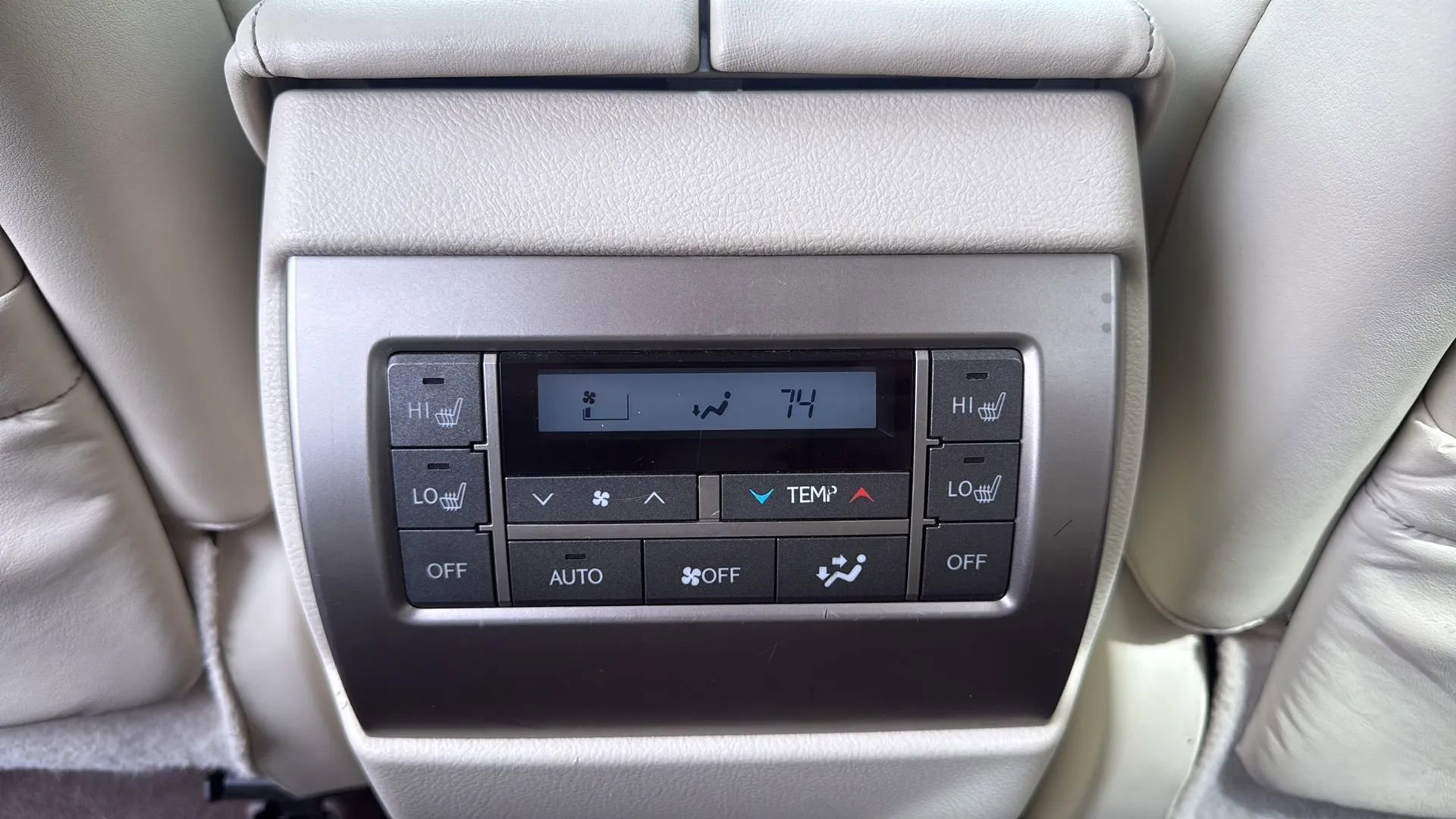 Used 2015 Lexus GX 460 Luxury image 28