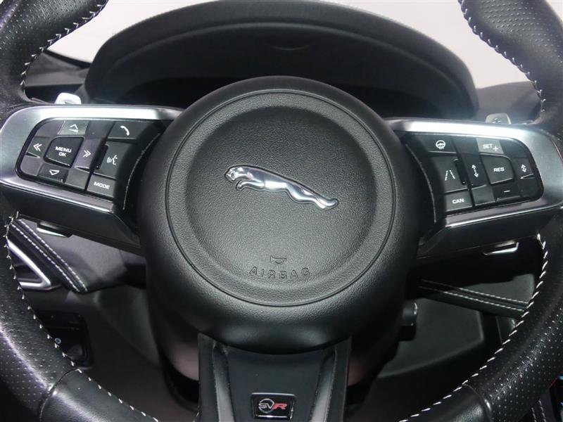 Used 2019 Jaguar F-PACE SVR image 31