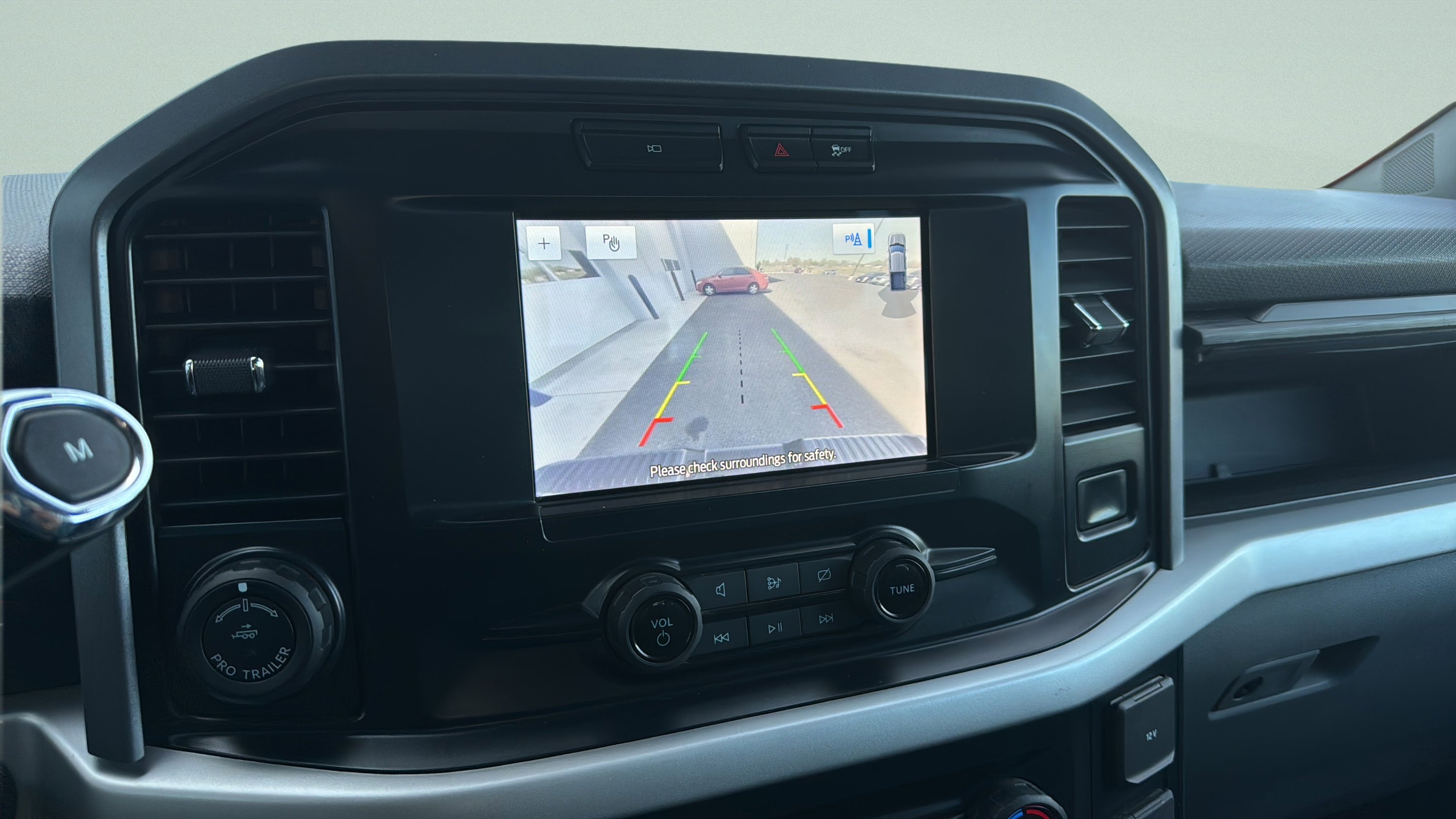 Used 2023 Ford F150 XLT w/ Trailer Tow Package image 19