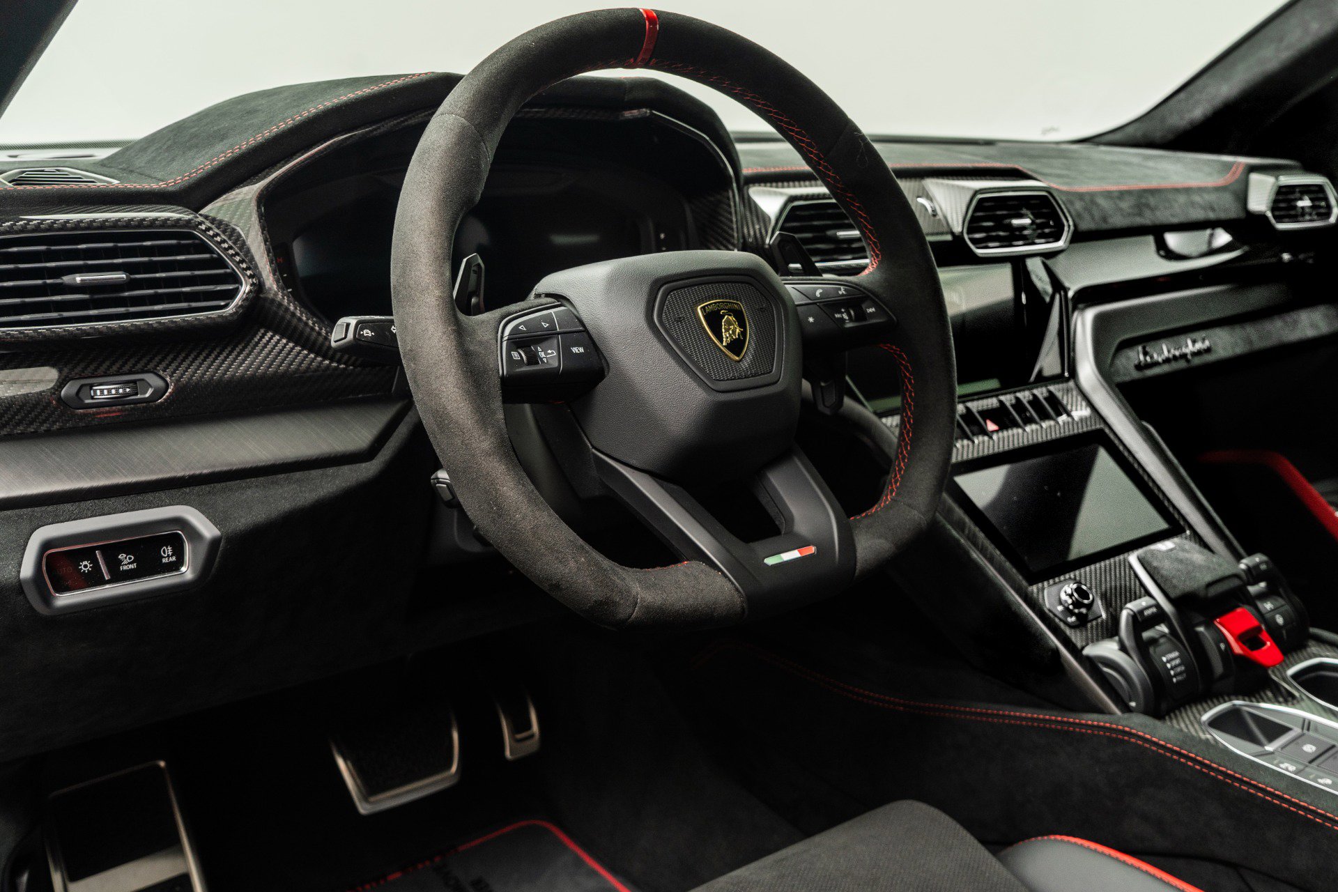 Used 2024 Lamborghini Urus Performante image 13